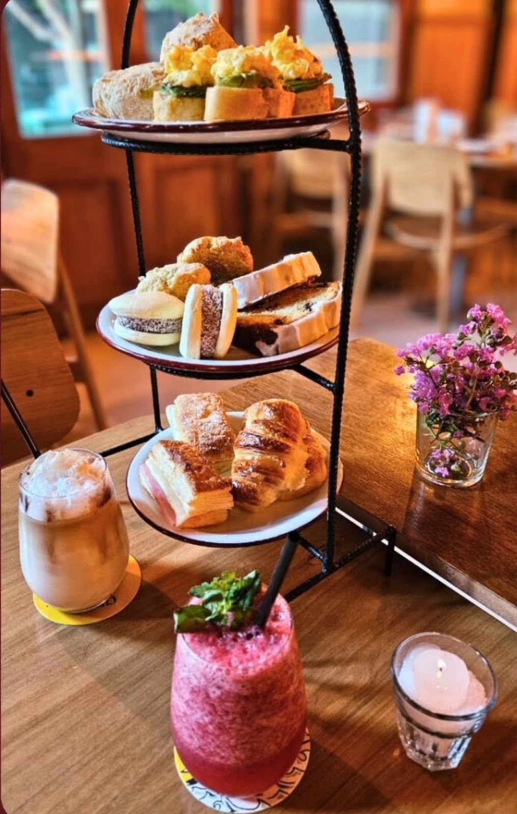 Torre de merienda dulce y salada